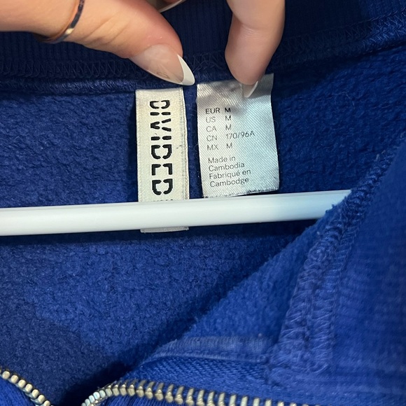 Royal Blue cropped sweatshirt - Picture 2 of 3